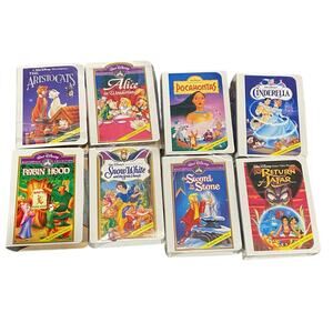 Walt Disney Masterpiece Collection McDonald's Lot of 8 VHS Happy Meal Toys 1996